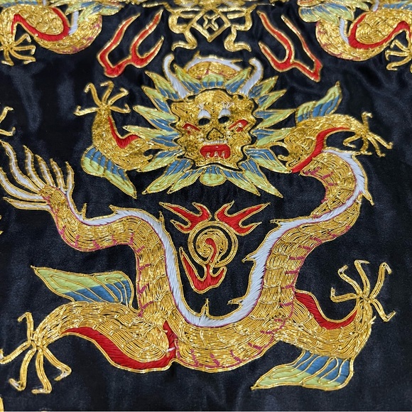 Dun Huang Chinese Satin Embroidered Piece Dragon Gold Red 30" x 24" NWT - Picture 3 of 8